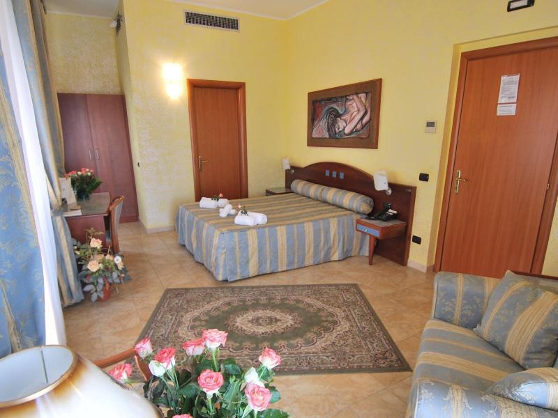 Hotel San Giuseppe - Cityhotel Catanzaro Extérieur photo