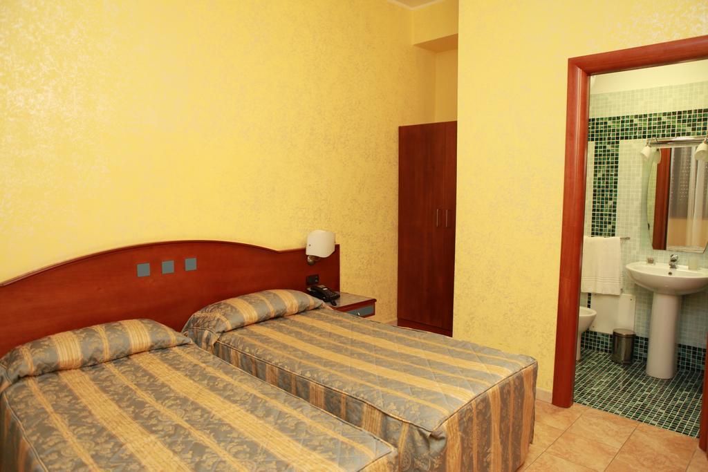 Hotel San Giuseppe - Cityhotel Catanzaro Extérieur photo